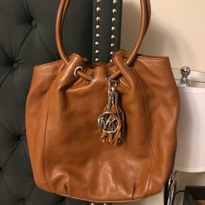 ⭐️Michael Kors Handbag